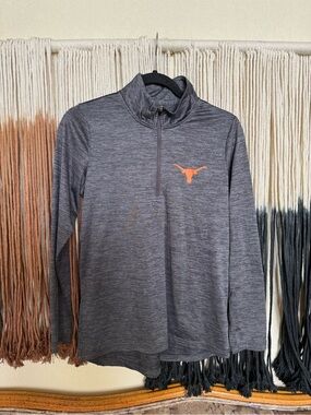 Heathered grey Texas Longhorns lightweight quarter zip; excellent condition